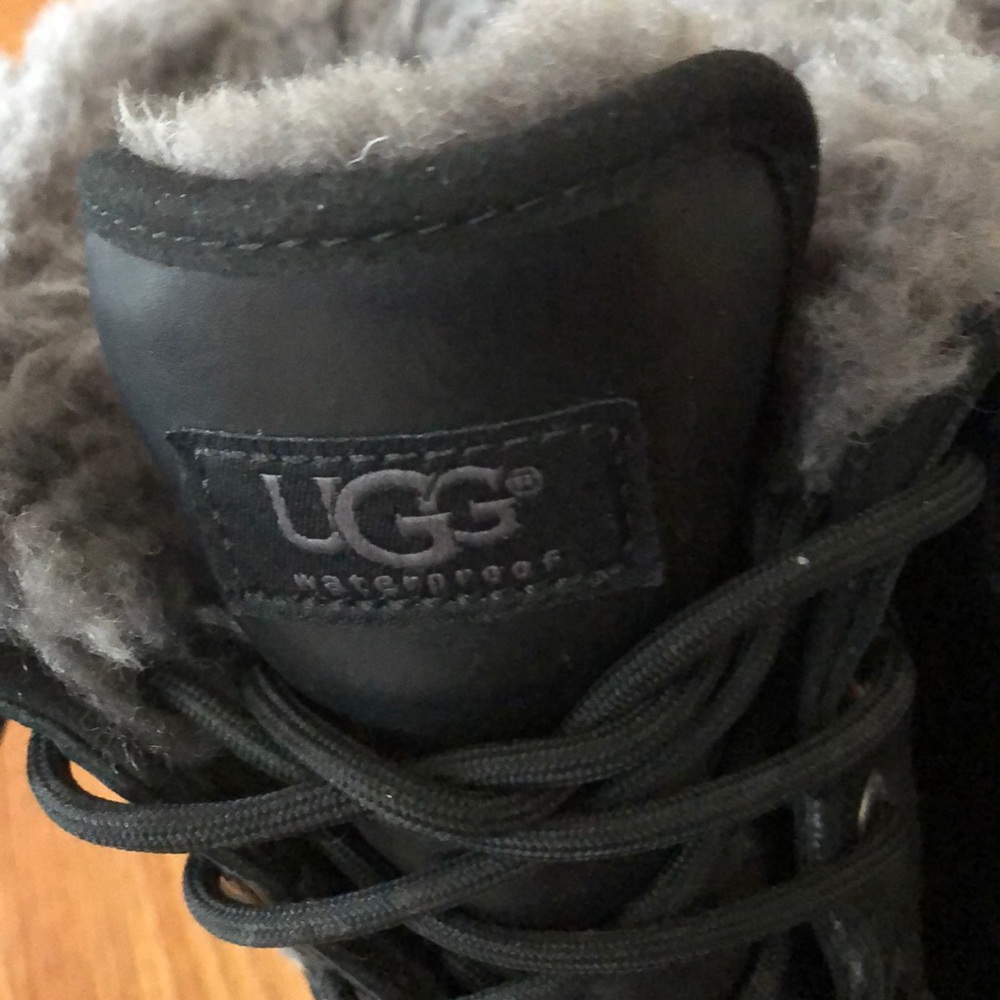 UGG Women's Adirondack III Waterproof Boots - Picture 7 of 8